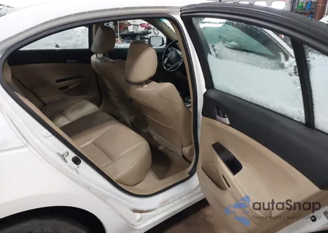 2011 Honda Accord 2.4 Se from USA, damaged, VIN 1HGCP2F69BA121205